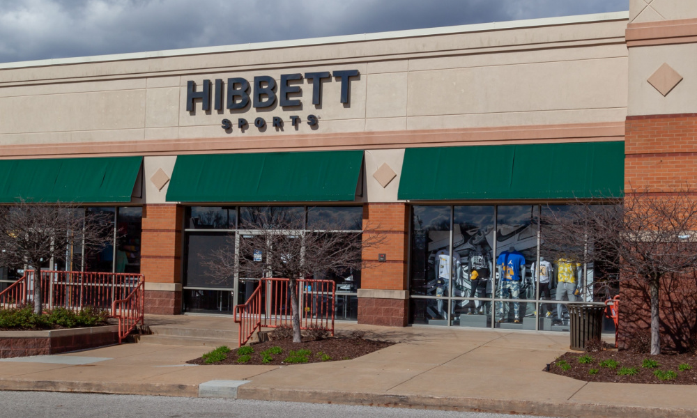 Hibbett Outperforms Rivals & Reports Higher Profits Than Expected, Stock  Climbs 21%: Time to Buy? - VectorVest